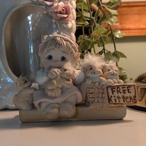 Charming Dreamsicles Figurine with Child and Kittens "Free Kittens" 1999